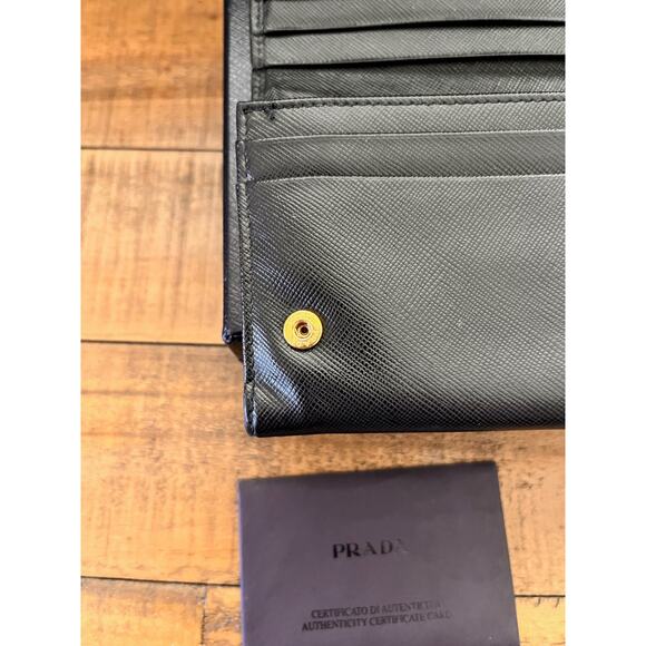 PRADA Black Saffiano Leather Continental Bow Wallet W/Authenticity Card and Box - Picture 12 of 16